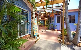 Ozzie Pozzie Backpackers